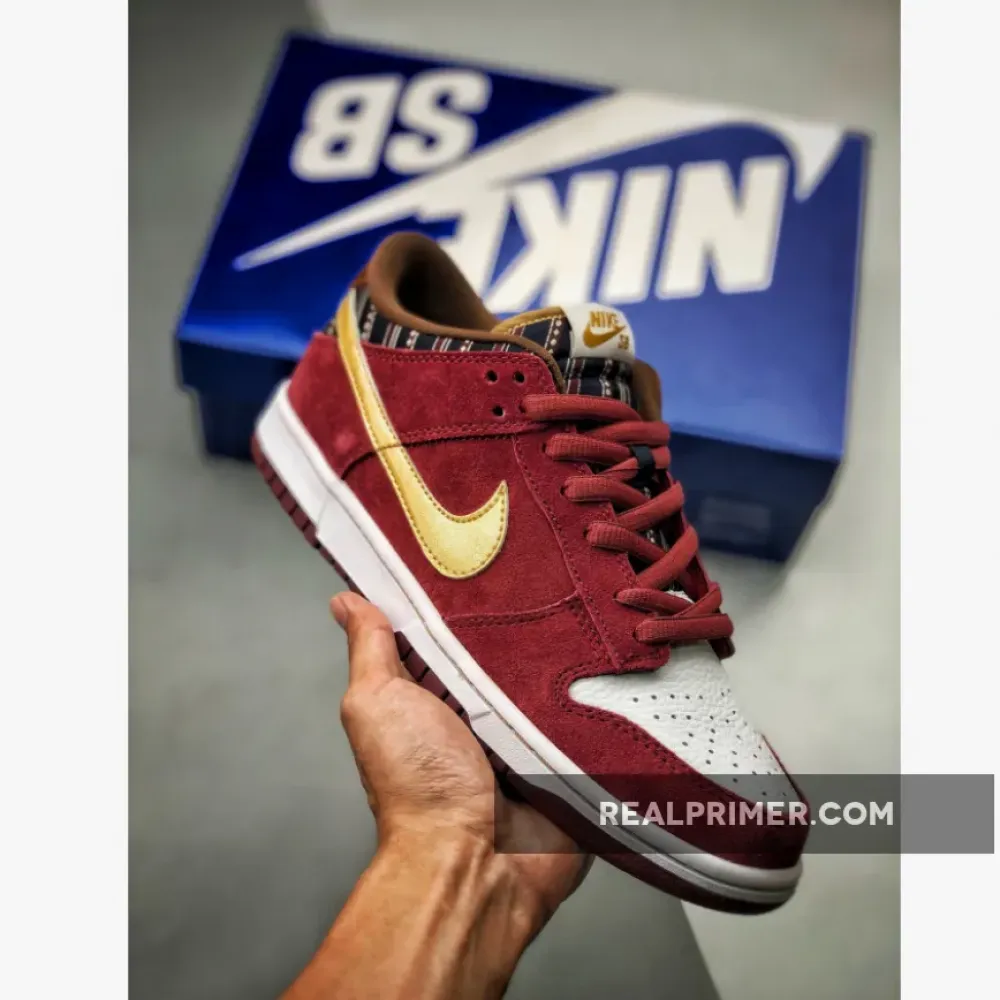 Nike SB Dunk Low Anchorman Metallic Gold/Team Red/White 304292-672