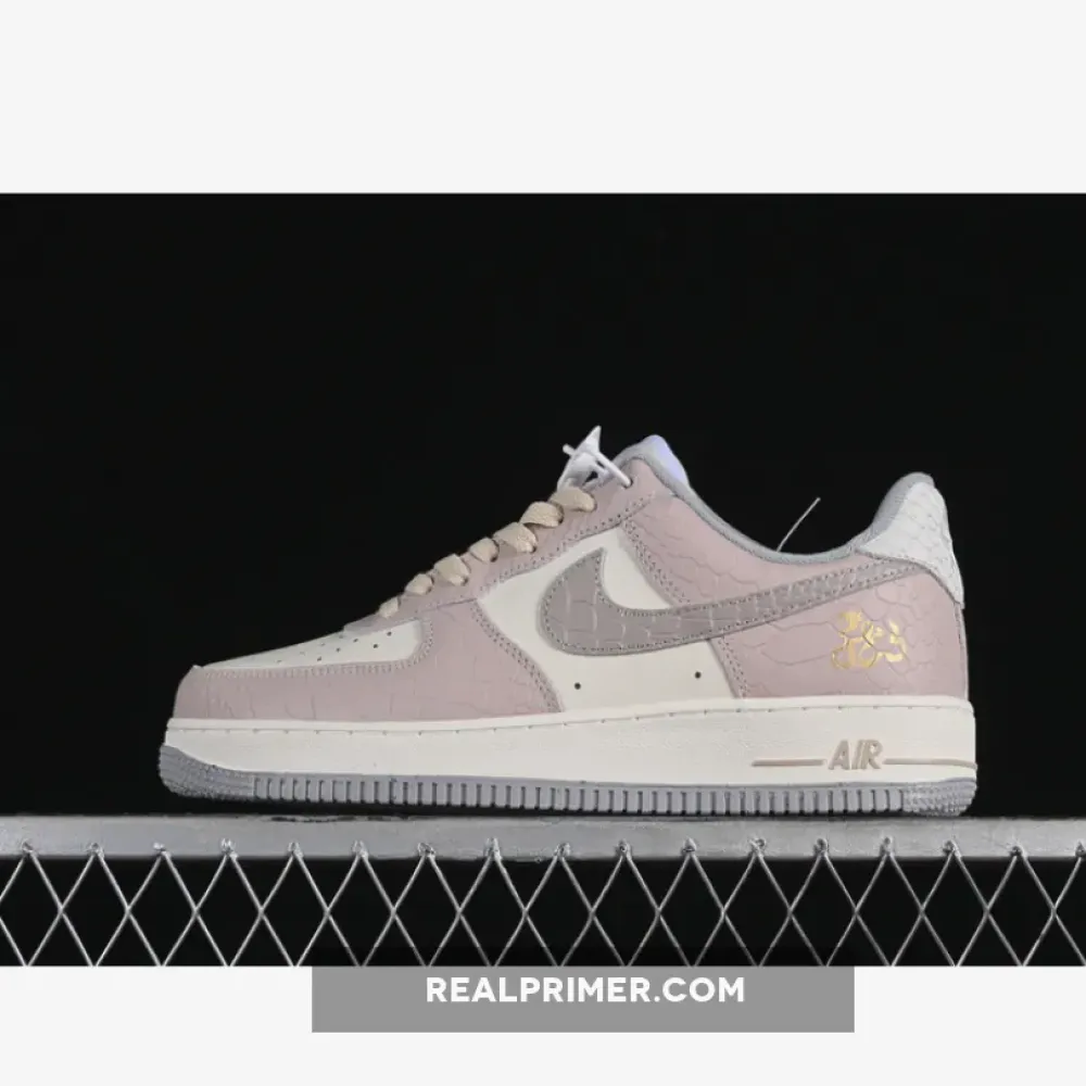 AIR FORCE 1 07 LOW SUMMIT WHITE/SUMMIT WHITE/SAIL/WOLF GREY/WHITE DX2678-100