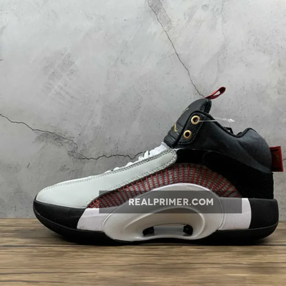 TITAN X AIR JORDAN 35 10TH ANNIVERSARY BLACK/METALLIC GOLD/SAIL DD4701-001