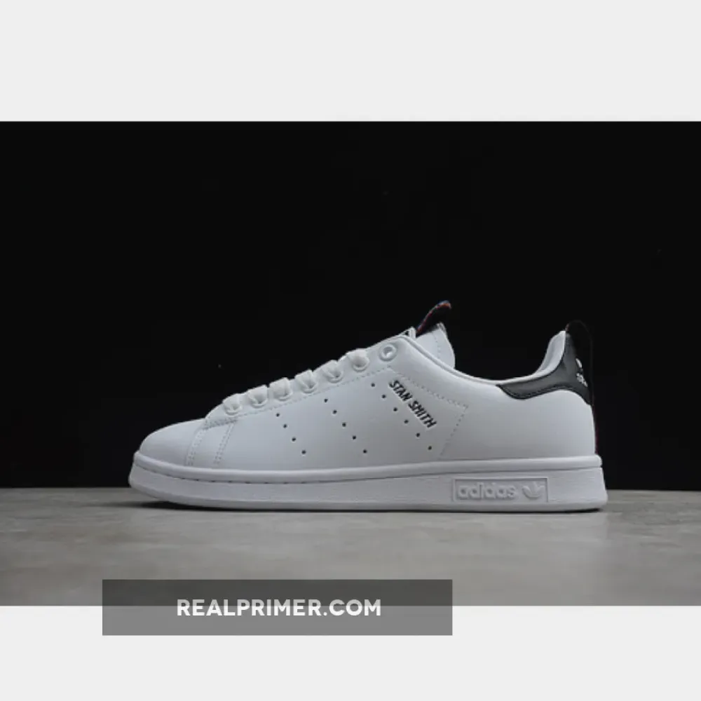 STAN SMITH SHOES CLOUD WHITE/CORE BLACK/SOLAR RED FW5814
