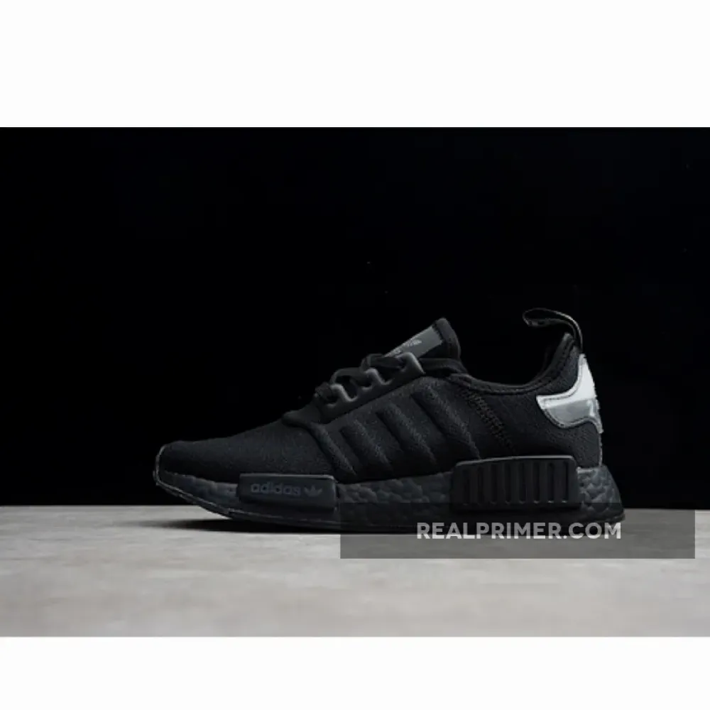 NMD_R1 SHOES CORE BLACK/CORE BLACK/CLOUD WHITE BD7745