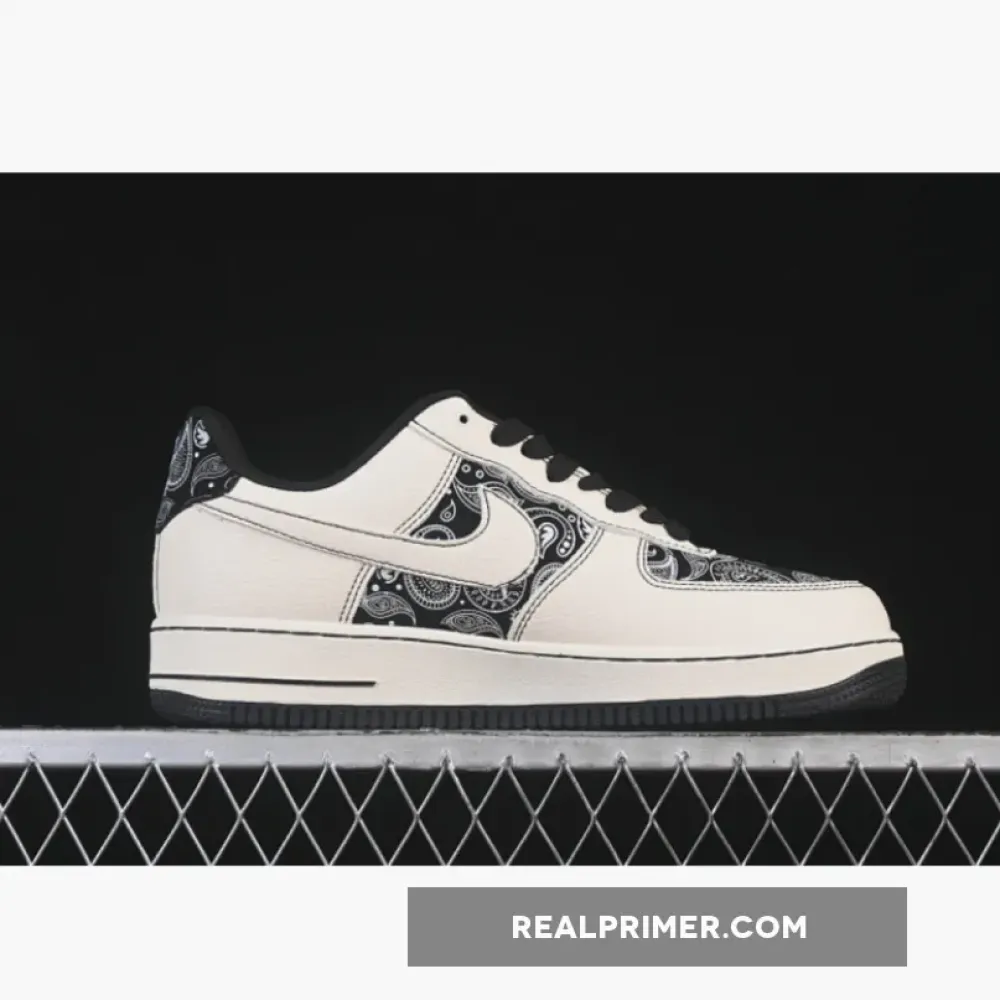 AIR FORCE 1 07 LOW WHITE/BLACK ZD1988-005