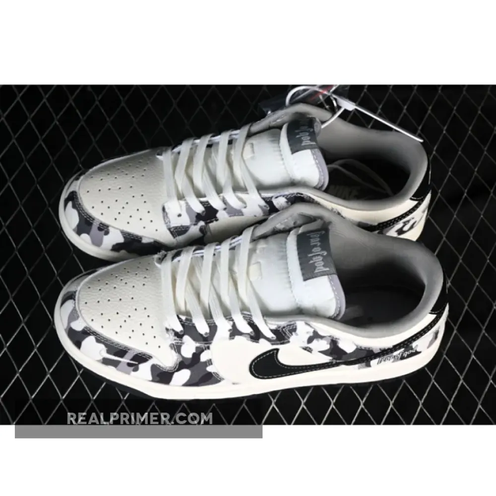 SB DUNK LOW WHITE/GREY/BLACK SR2025-002