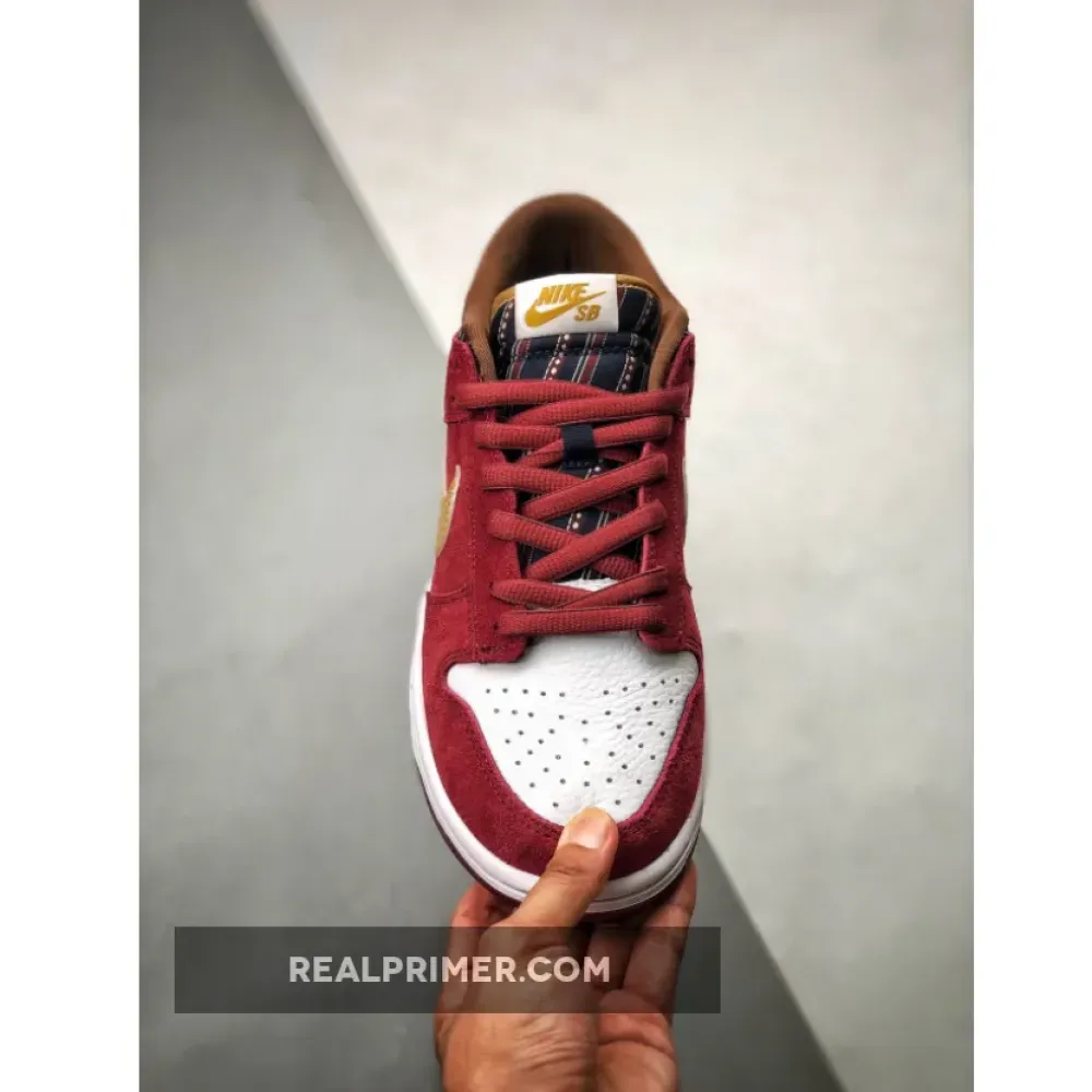 Nike SB Dunk Low Anchorman Metallic Gold/Team Red/White 304292-672