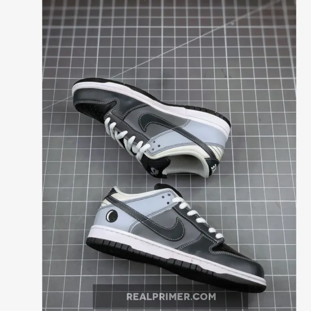 Nike SB Dunk Low Lunar Eclipse East  313170-001