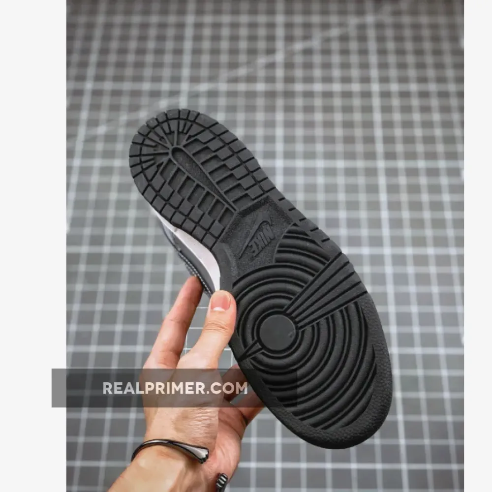 Nike SB Dunk Low Lunar Eclipse East  313170-001