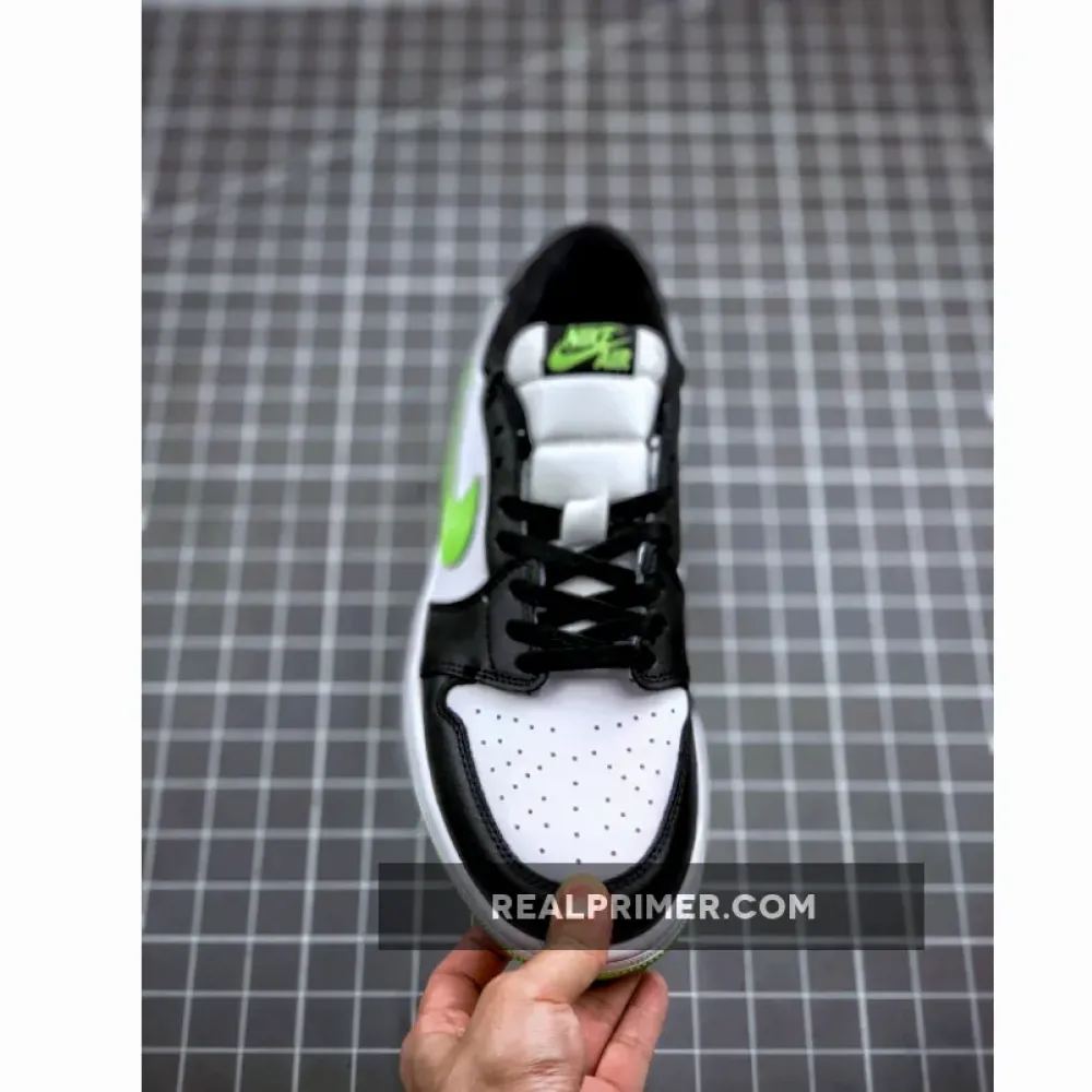 Nike SB Dunk Low Ghost Green Black/White/Lime CZ0790-103