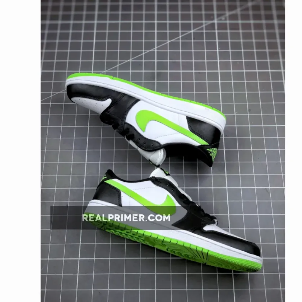 Nike SB Dunk Low Ghost Green Black/White/Lime CZ0790-103