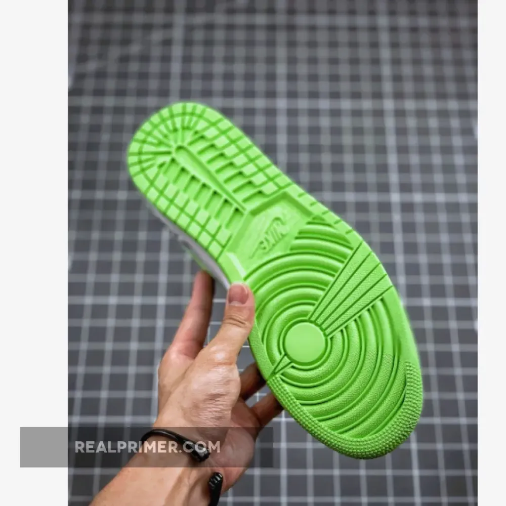 Nike SB Dunk Low Ghost Green Black/White/Lime CZ0790-103