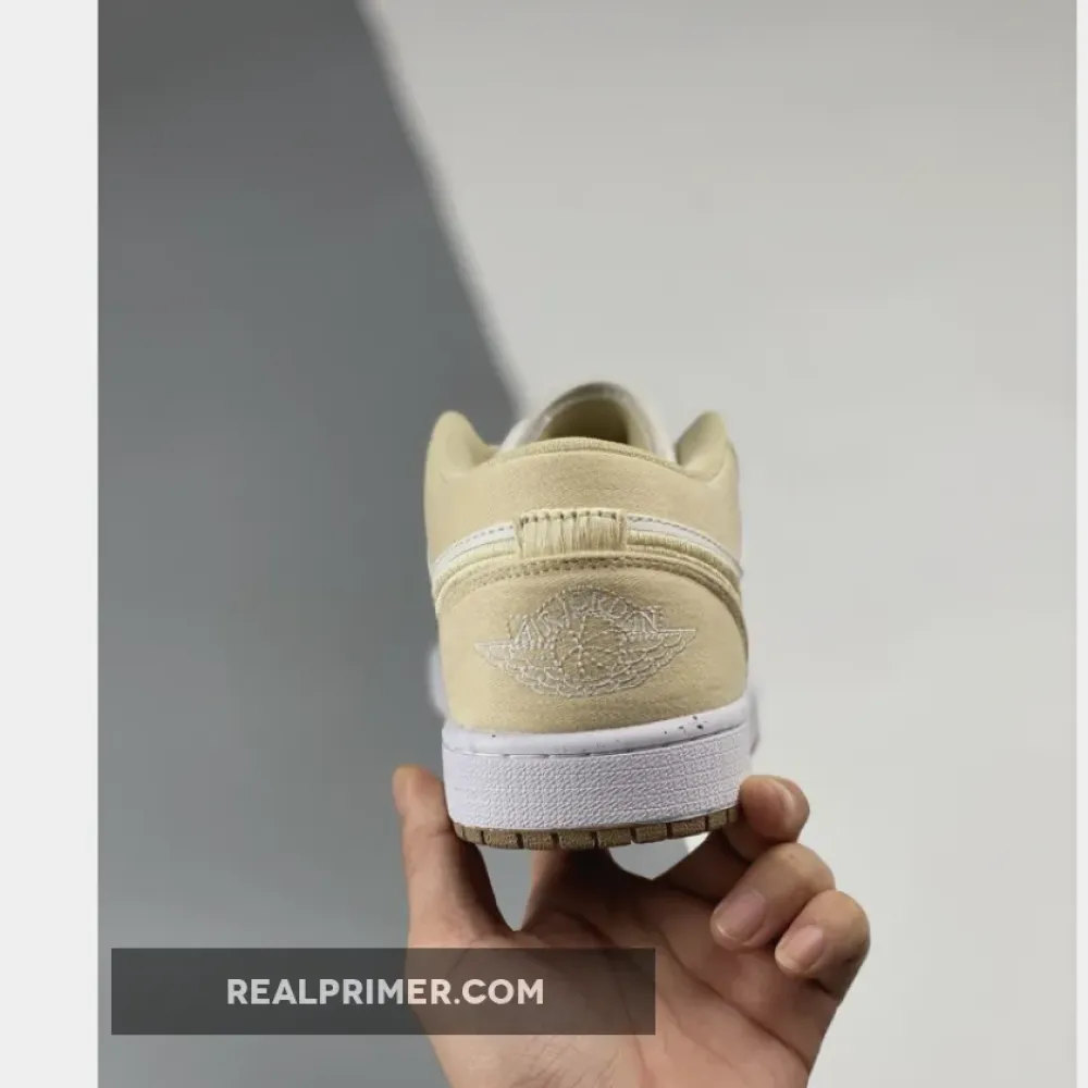 Nike SB Dunk Low Canvas Tan/White/Gold FN3722-701