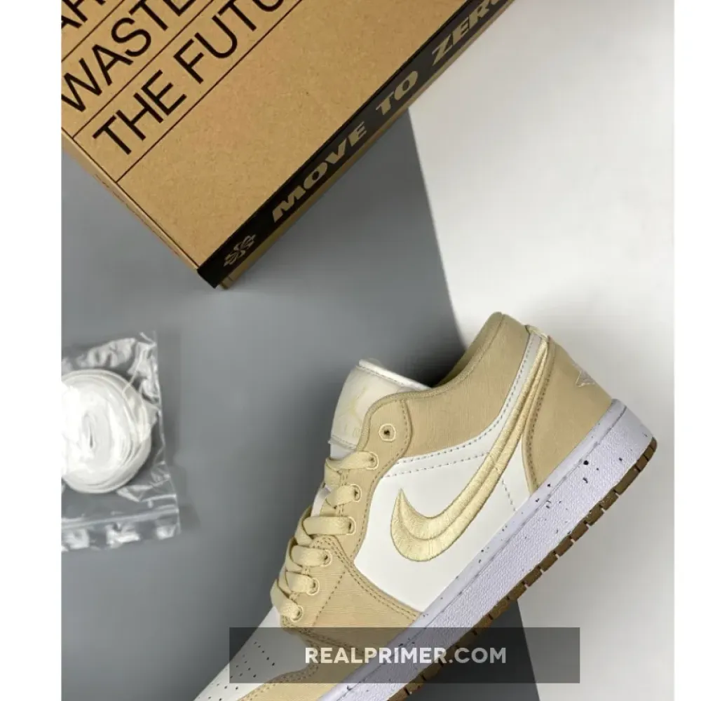 Nike SB Dunk Low Canvas Tan/White/Gold FN3722-701