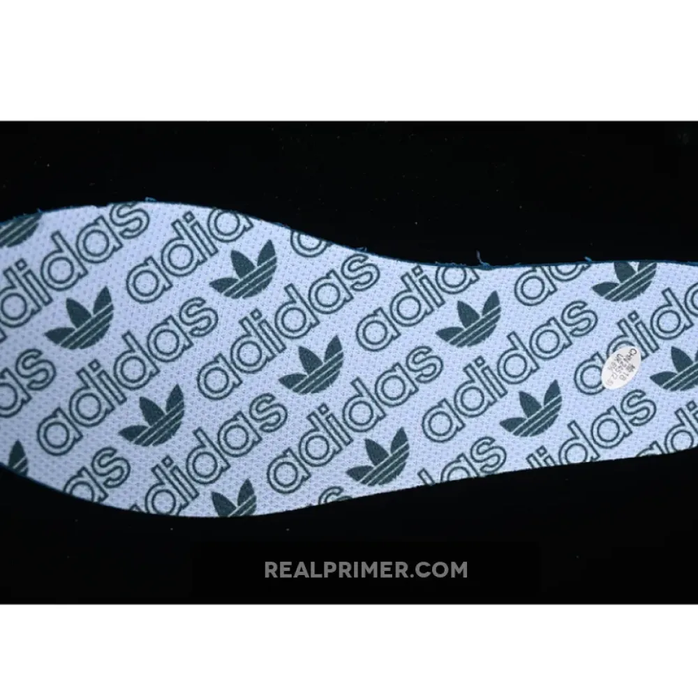 RETROPY E5 OFF WHITE/COLLEGIATE GREEN IE3910