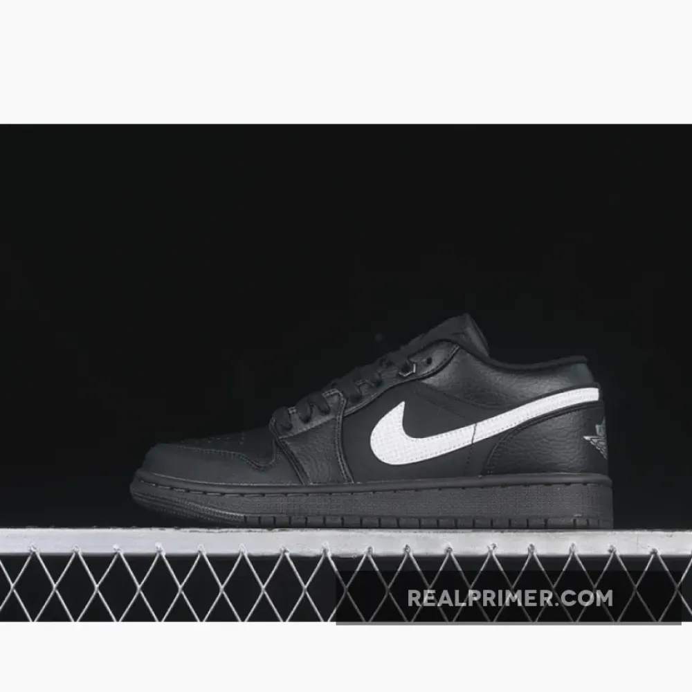 AIR JORDAN 1 LOW BLACK/BLACK/WHITE/DARK SMOKE GREY HV5968-001