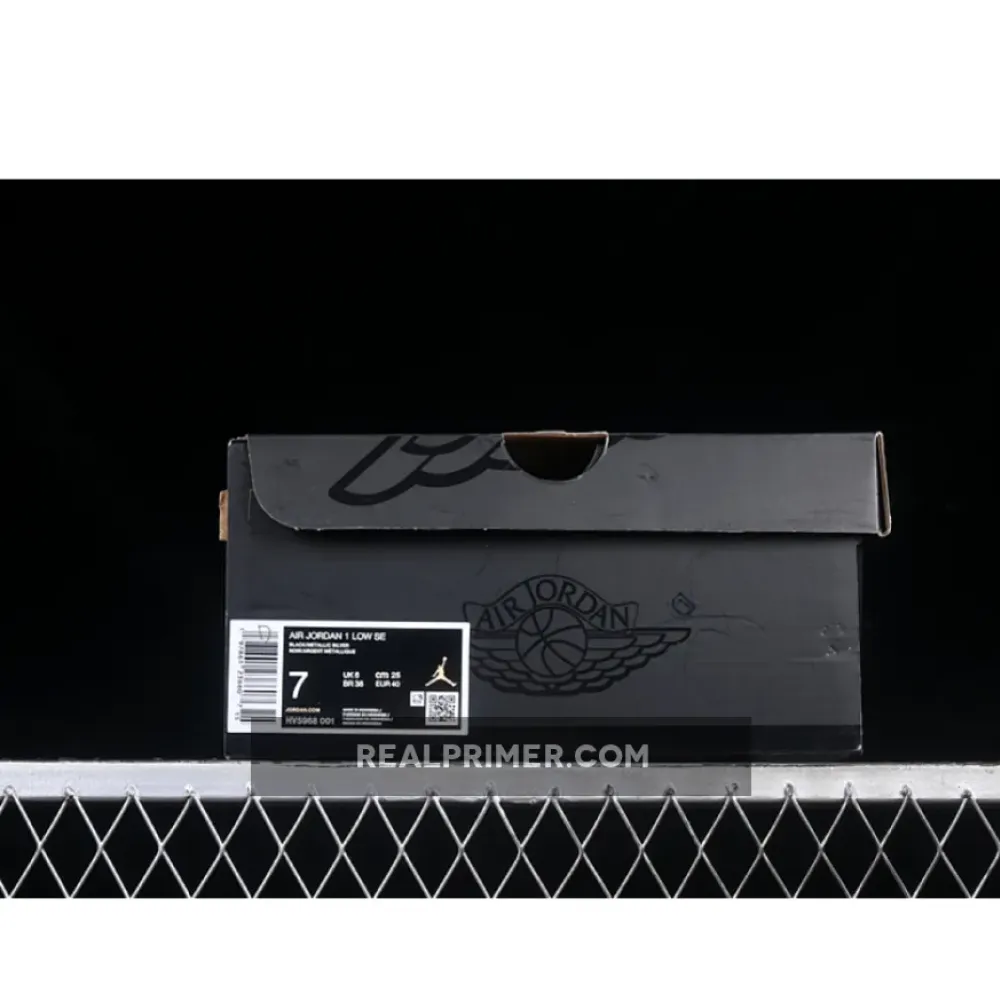 AIR JORDAN 1 LOW BLACK/BLACK/WHITE/DARK SMOKE GREY HV5968-001