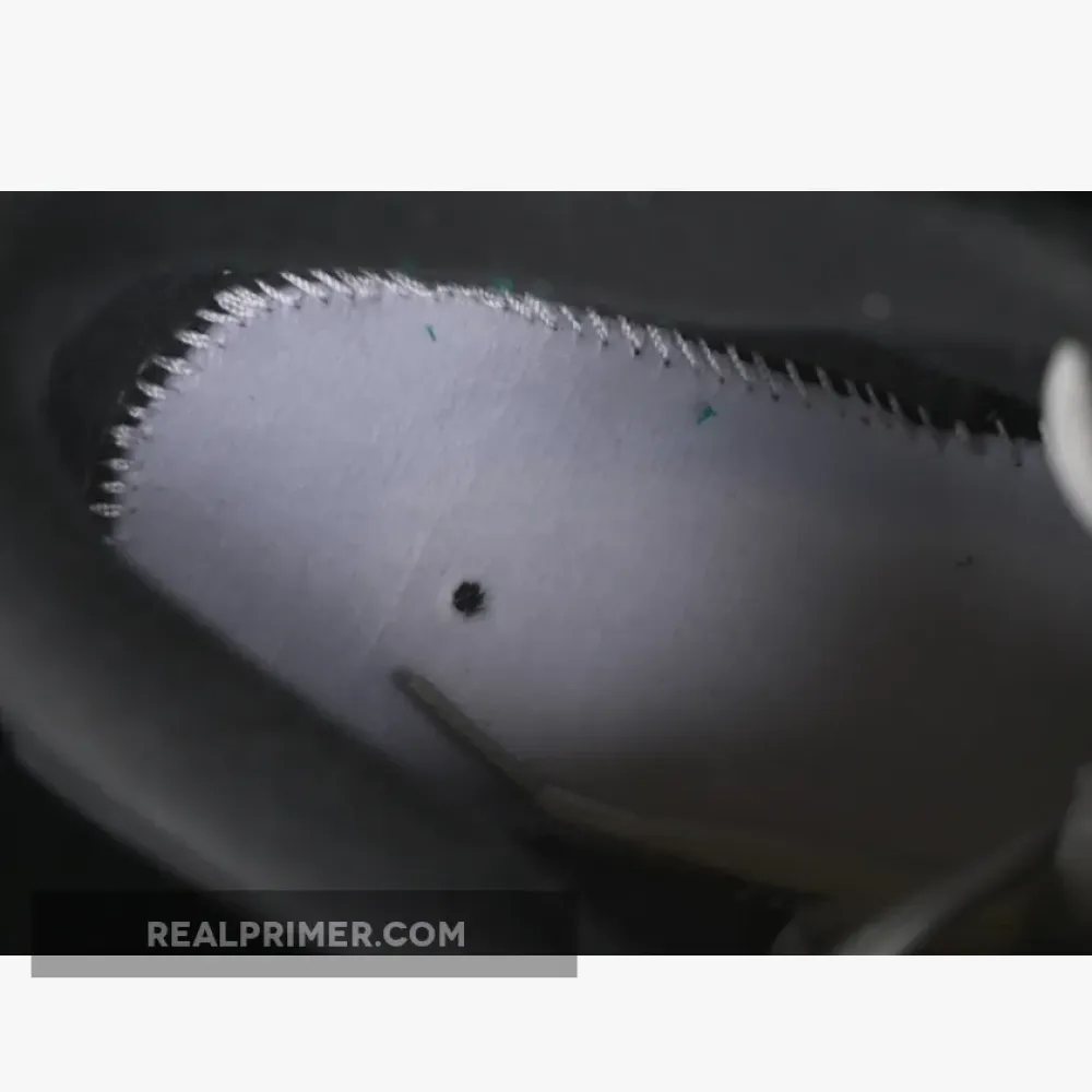 AIR JORDAN 4 REMASTERED IRON GREY/OFF NOIR/DARK SMOKE GREY/CHAMBRAY 36-45