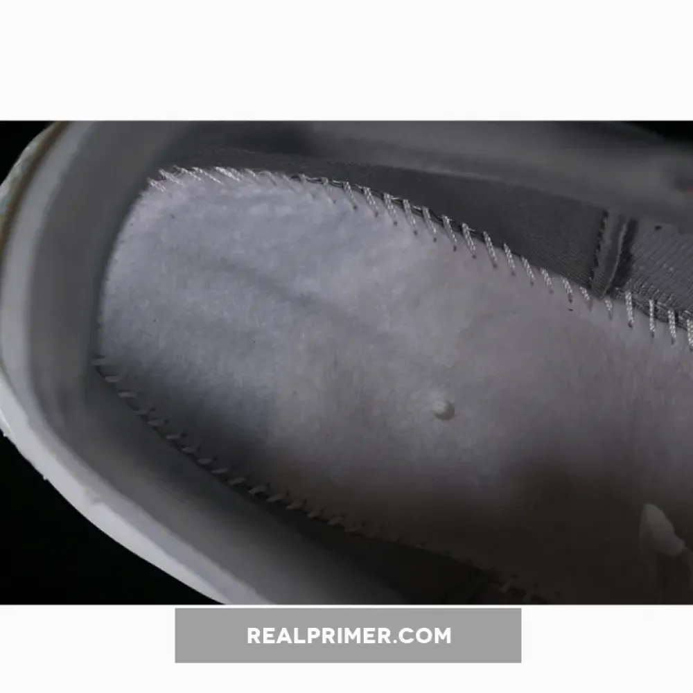 RETROPY P9 WHITE/GREY/BLUE/RED GW9333