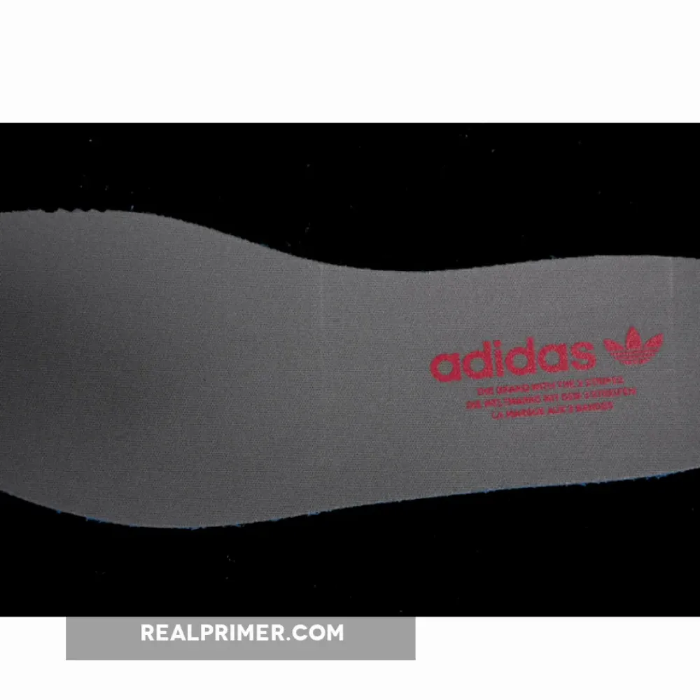 RETROPY P9 WHITE/GREY/BLUE/RED GW9333