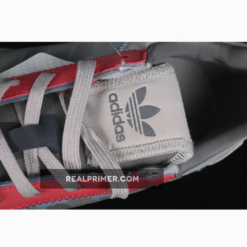 RETROPY P9 WHITE/GREY/BLUE/RED GW9333