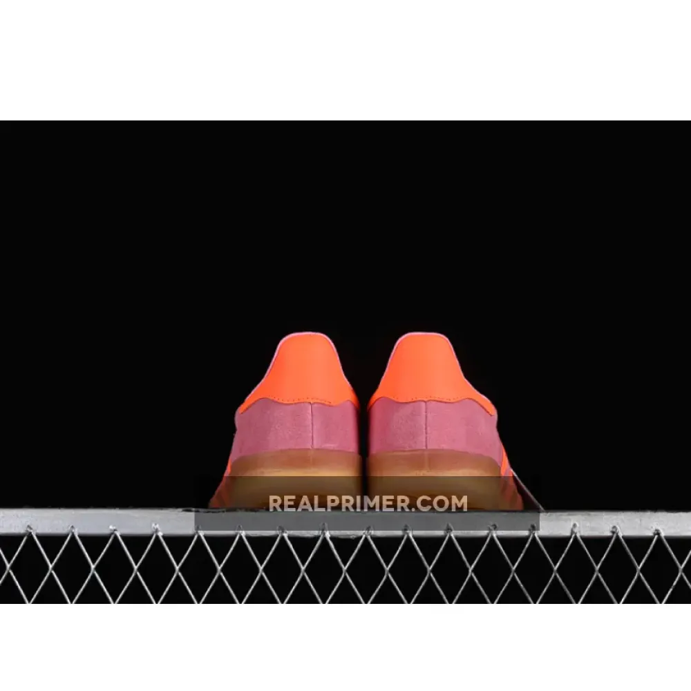 ORIGINALS GAZELLE INDOOR BEAM PINK/SOLAR RED/GUM IE1058