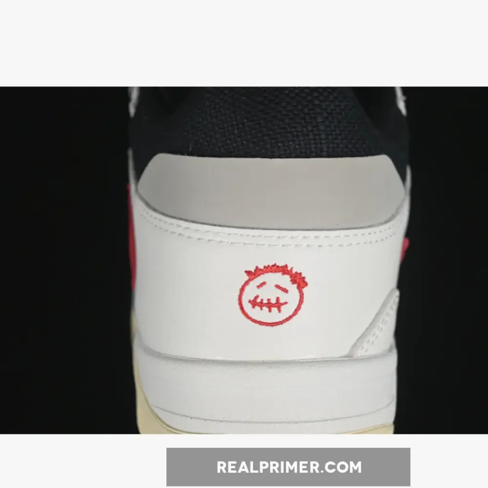 TRAVIS SCOTT X JORDAN JUMPMAN JACK TR SAIL/UNIVERSITY RED/BLACK/MUSLIN 36-45