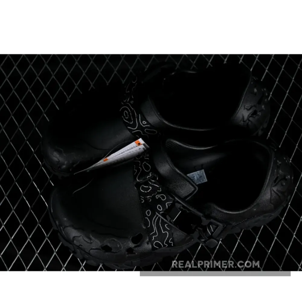 CROCS CLASSIC BLACK WDS11H