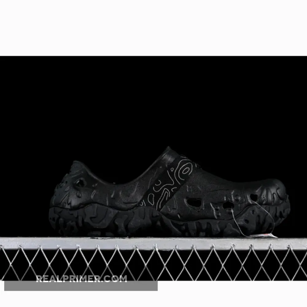 CROCS CLASSIC BLACK WDS11H