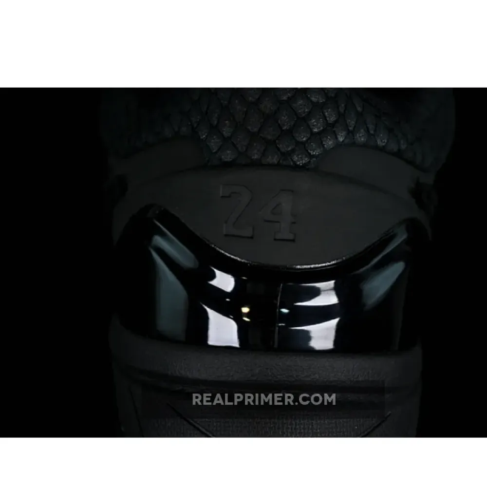 ZOOM KOBE 4 PROTRO GIFT OF MAMBA BLACK/BLACK/UNIVERSITY GOLD FQ3544-001