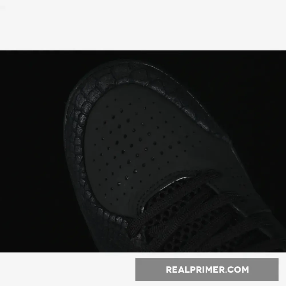 ZOOM KOBE 4 PROTRO GIFT OF MAMBA BLACK/BLACK/UNIVERSITY GOLD FQ3544-001