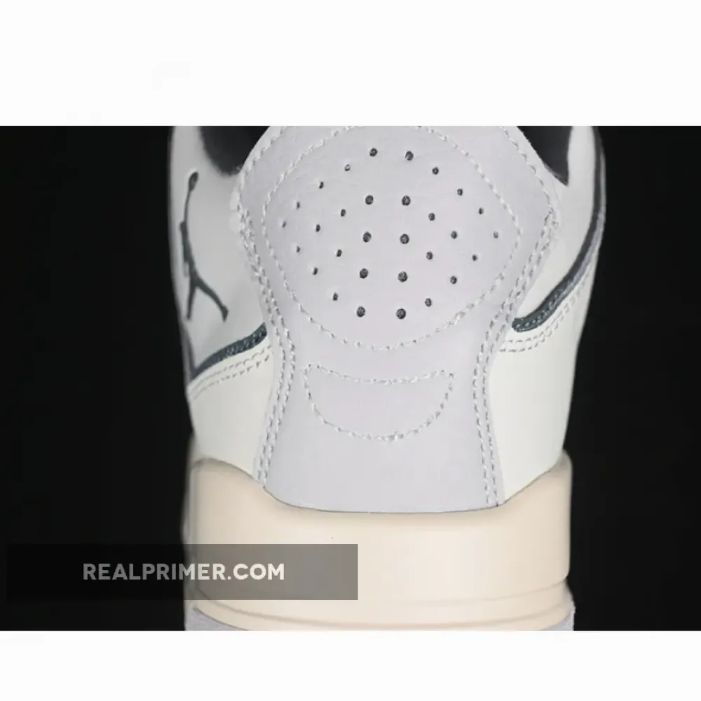 AIR JORDAN COURTSIDE 23 WHITE/GREY HQ1192-101