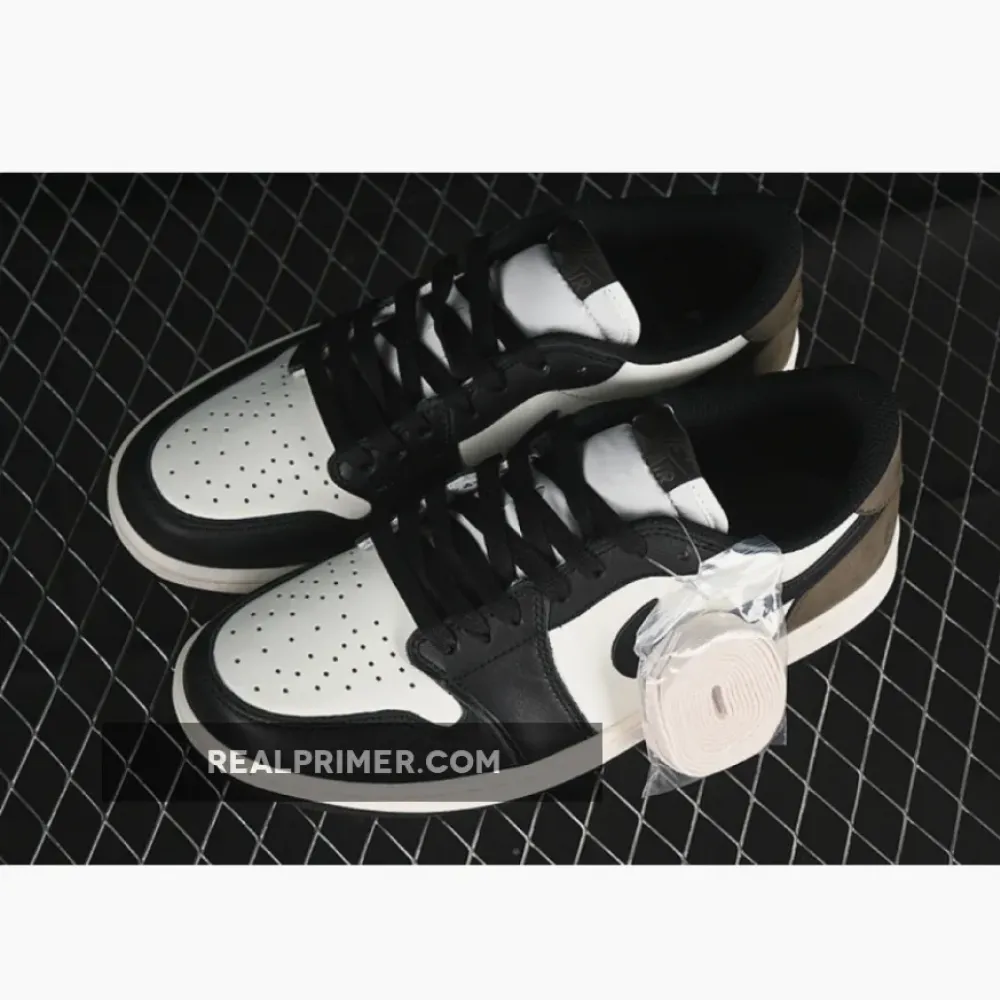 AIR JORDAN 1 LOW MOCHA WHITE/BLACK/PALOMINO CZ0790-102
