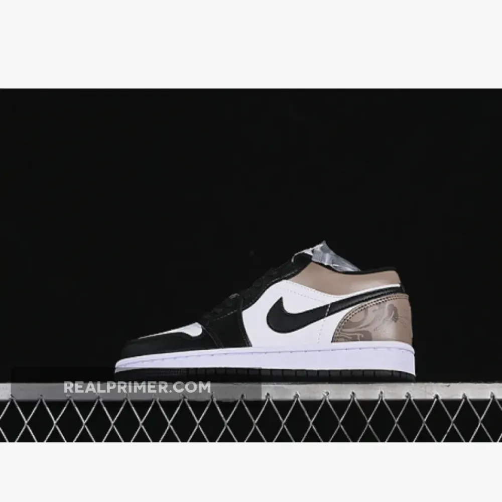 AIR JORDAN 1 LOW WHITE/BLACK/BROWN 553558-132