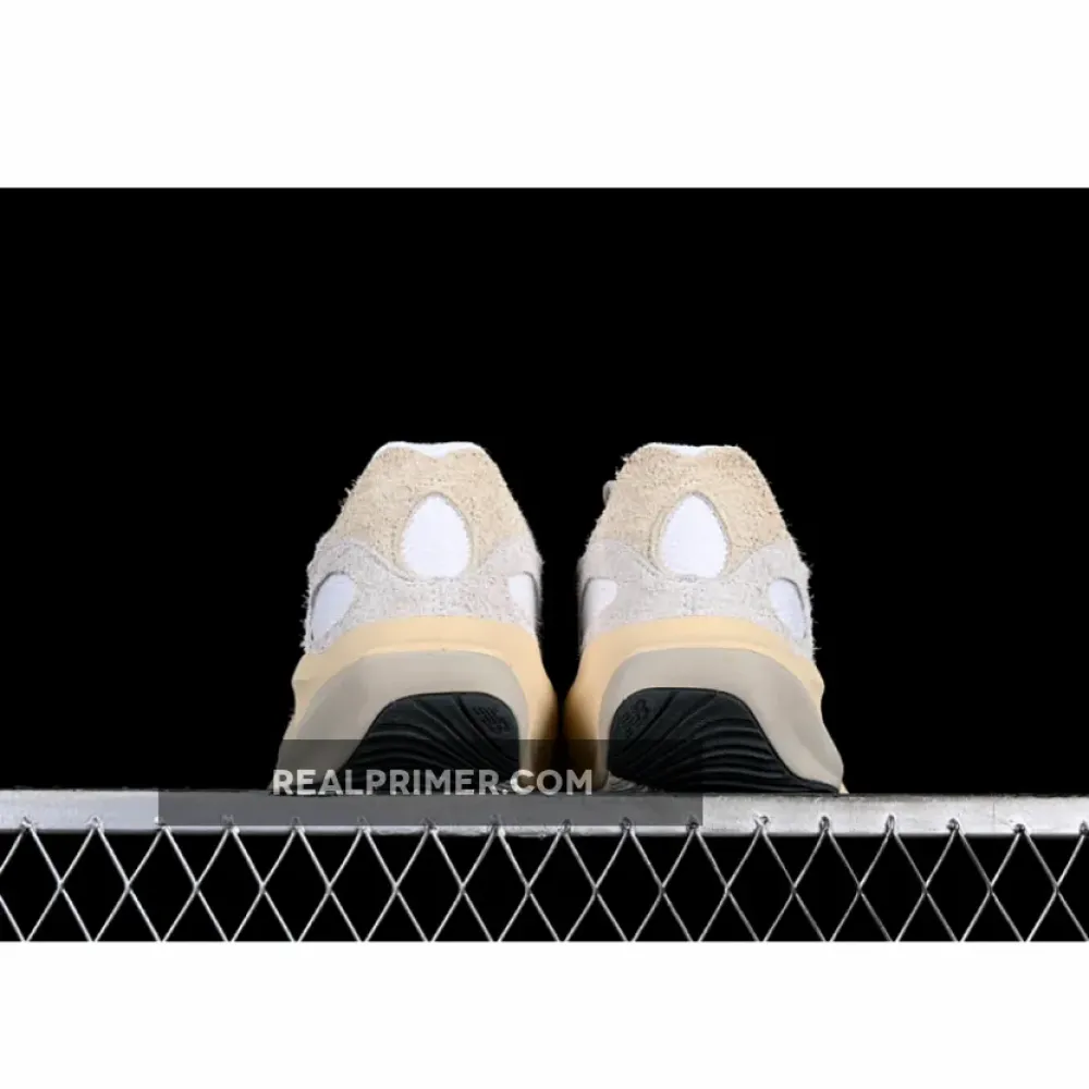 NEW BALANCE WARPED RUNNER WHITE/BLACK/GREY UWRPDMOB