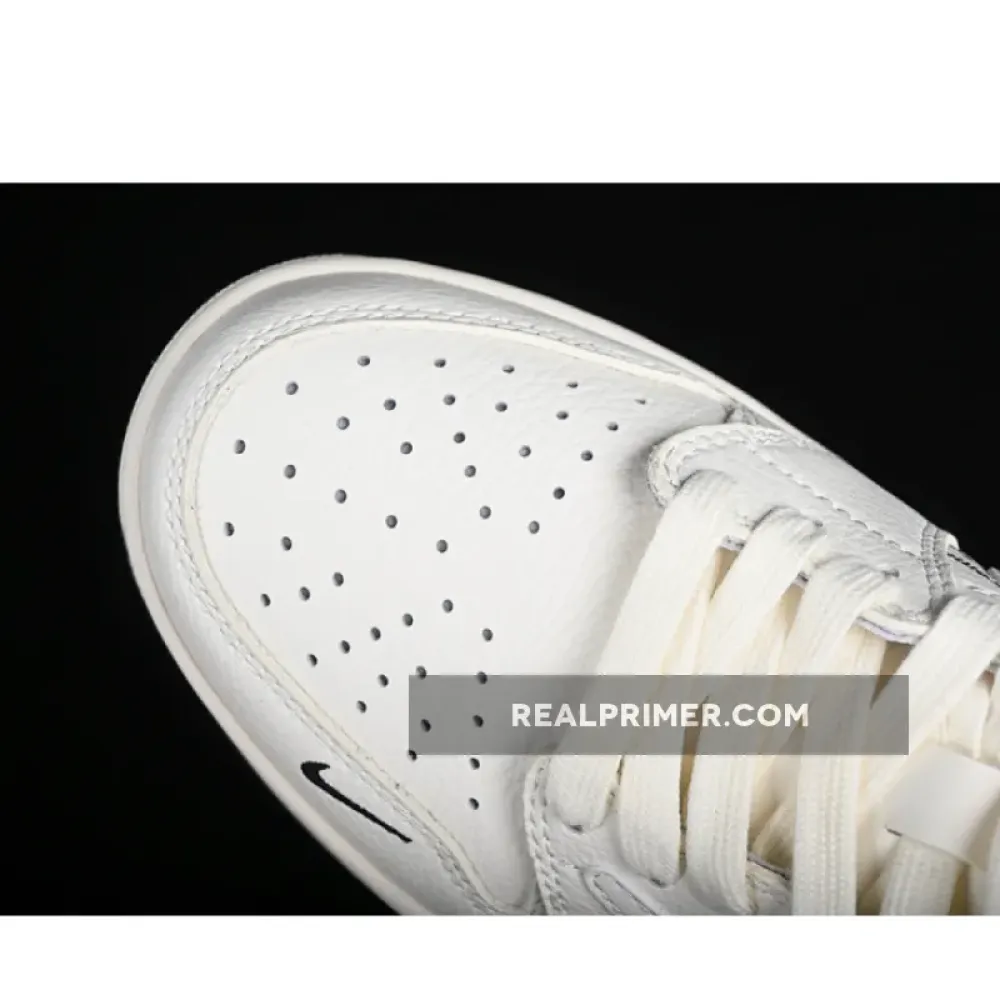 TRAVIS SCOTT X FRAGMENT DESIGN X AIR JORDAN 1 LOW OG SP SUPREME OFF WHITE/RED YQ2088-67