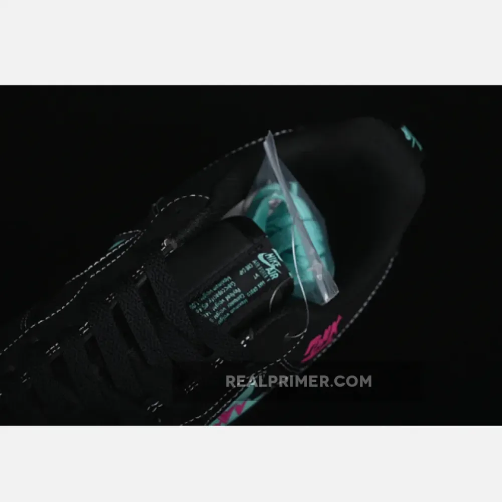 AIR FORCE 1 07 LOW FLAME RED LIPS BLACK/BLUE/PINK FB8971-005