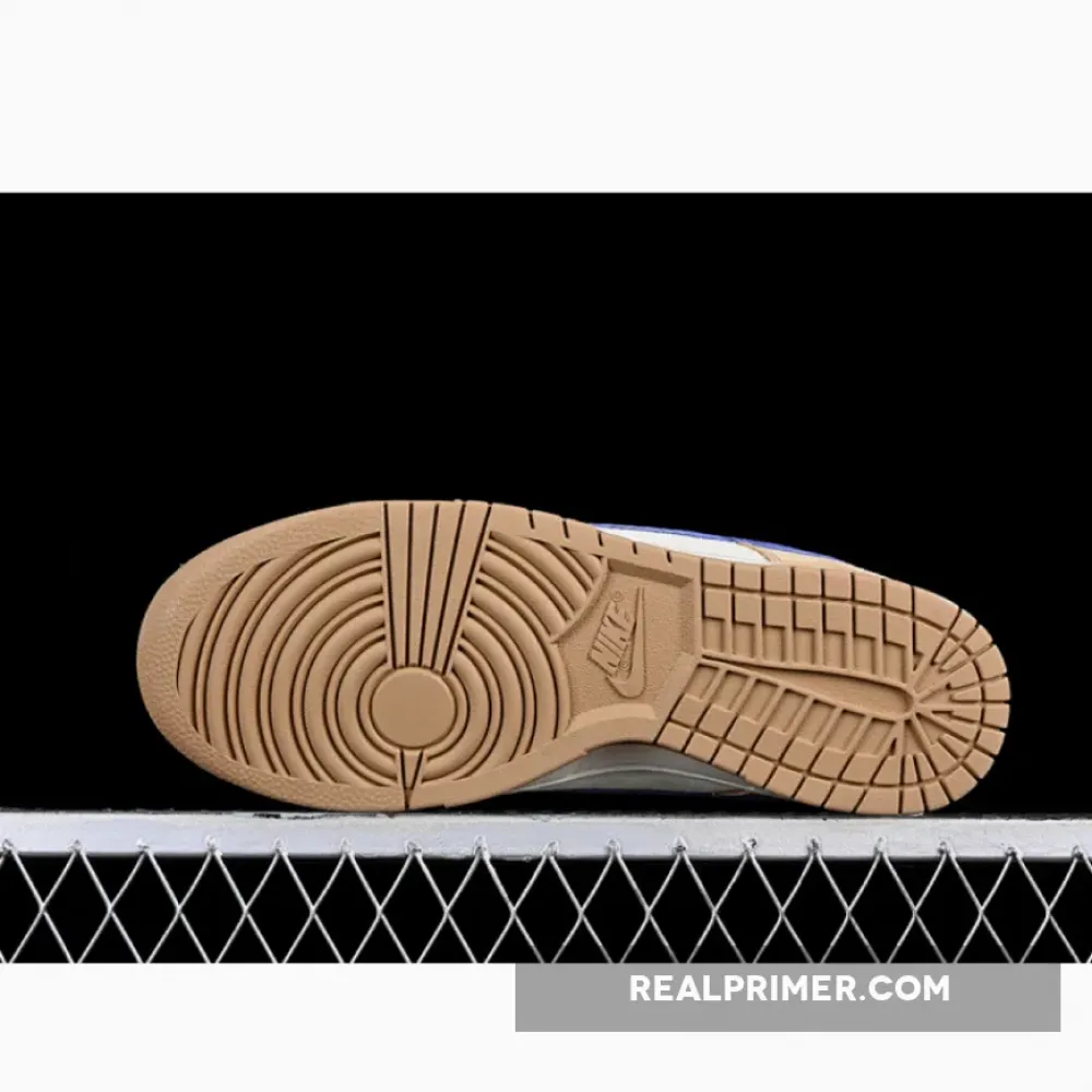 DUNK LOW SB VEGAS GOLD/MIDNIGHT NAVY-MAPLE 304714-741