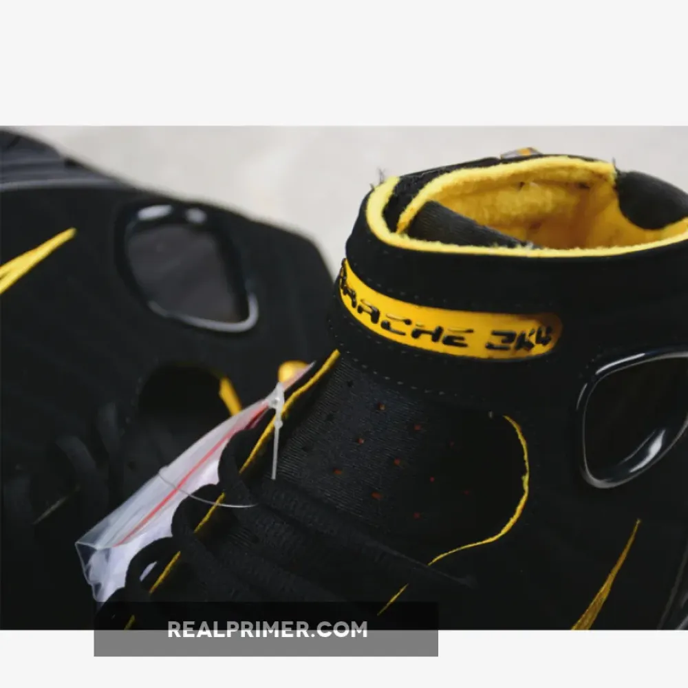 AIR ZOOM HUARACHE 2K4 BLACK/VARSITY MAIZE-WHITE 308475-100