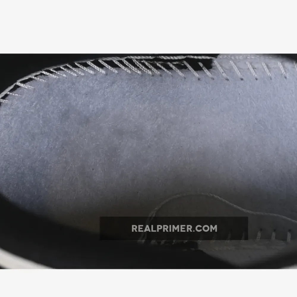 DUNK LOW SB WHITE/BLACK XD1688-015