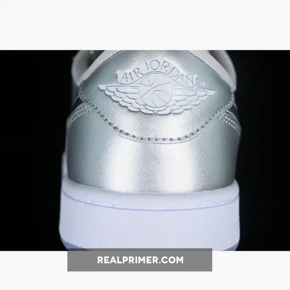 AIR JORDAN 1 LOW GOLF METALLIC SILVER/METALLIC SILVER/PHOTON DUST/WHITE FD6848-001