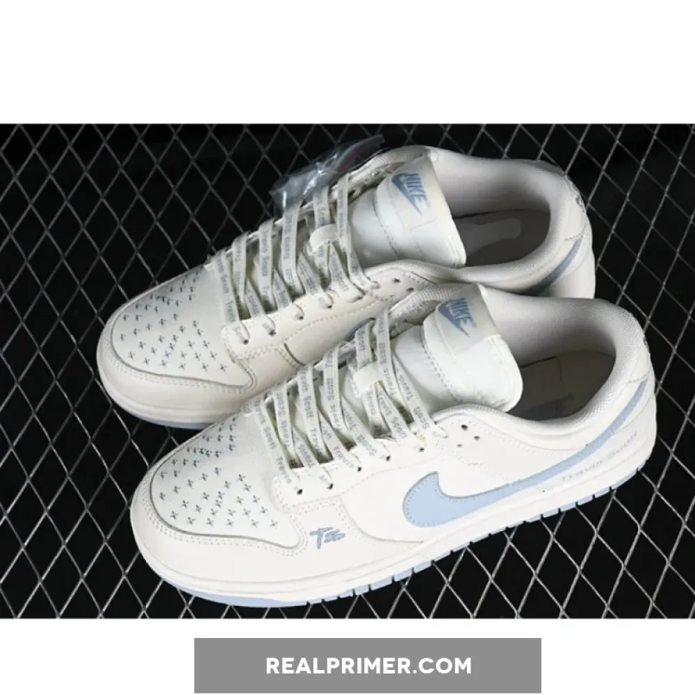 SB DUNK LOW TS WHITE/GRET/BLUE DD1391-132