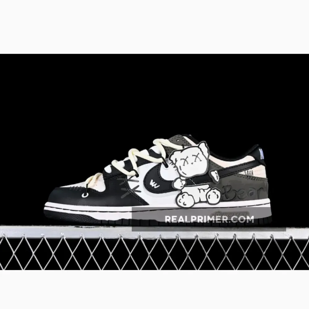 DUNK LOW SB WHITE/BLACK DD1391-100