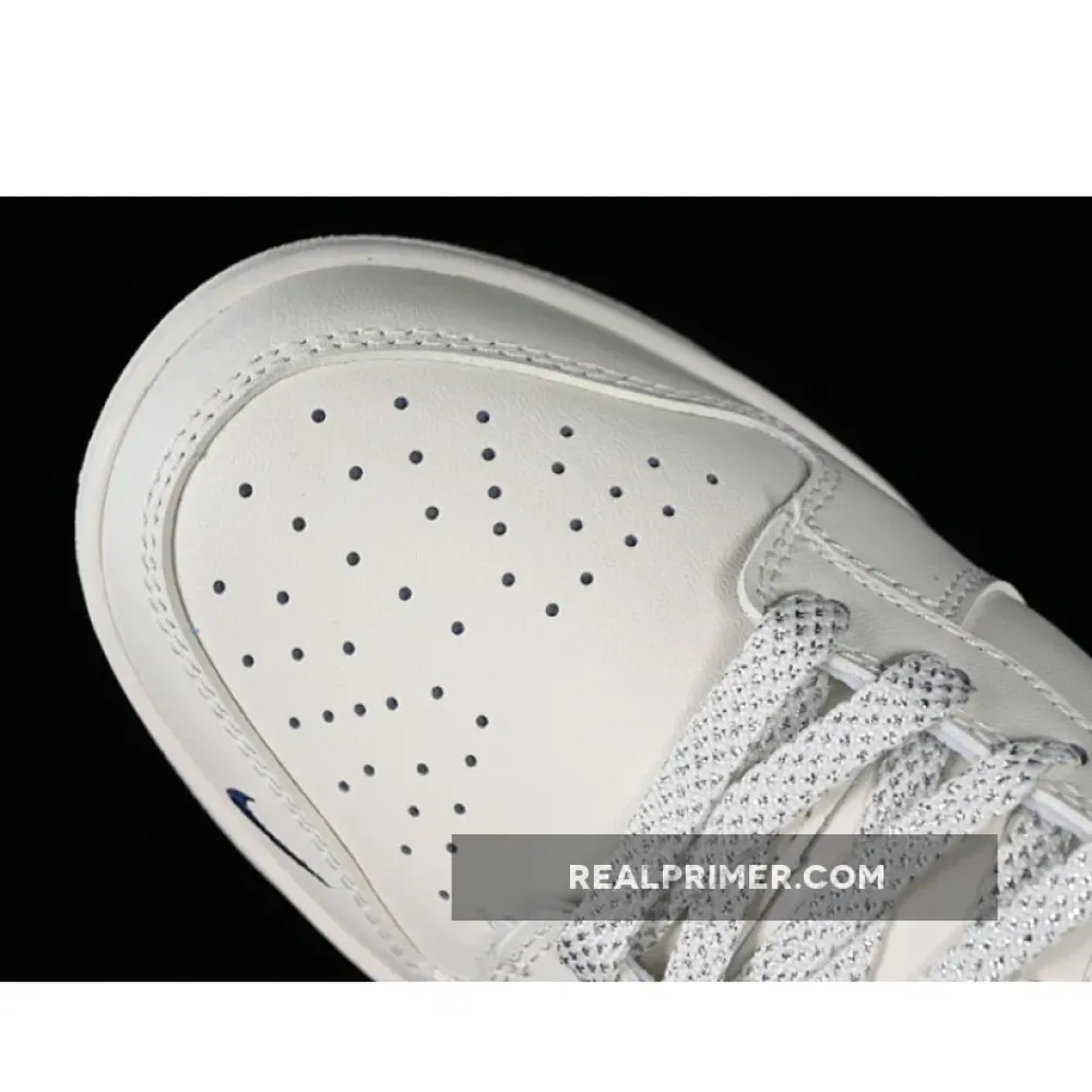 SB DUNK LOW WHITE/BLUE/RED JH8037-918