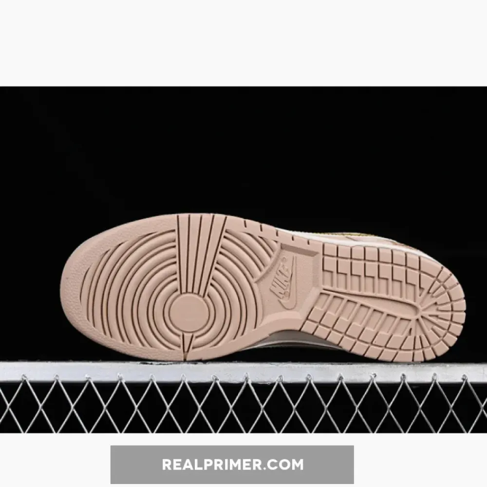 SB DUNK LOW WHITE/GREY/GOLD XH0923-158