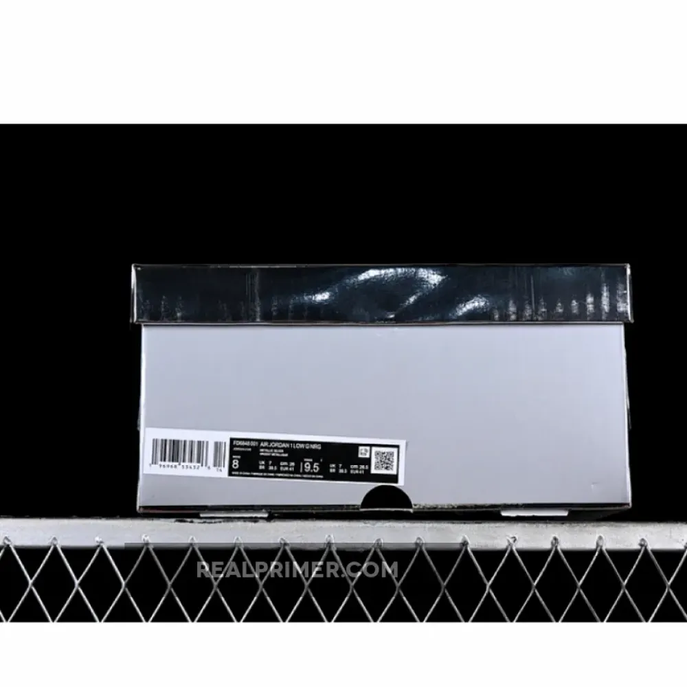 AIR JORDAN 1 LOW GOLF GIFT GIVING WHITE/BLACK/SILVER FD6848-001