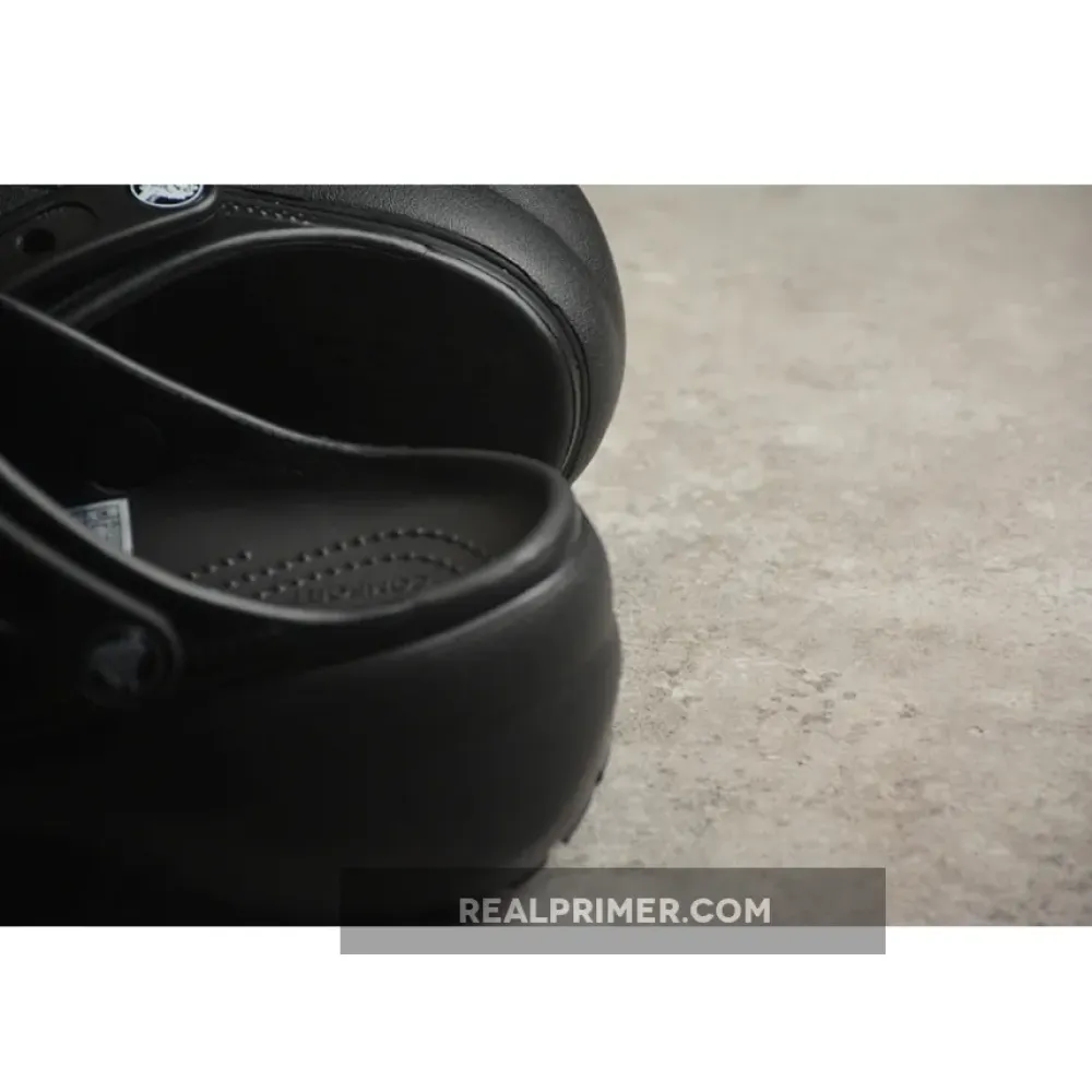 CROCS CLOUDS BY THE SUMMER CLASSIC DUAL-PURPOSE BEACH SANDALS CAVE SHOES  BLACK RVEQRN