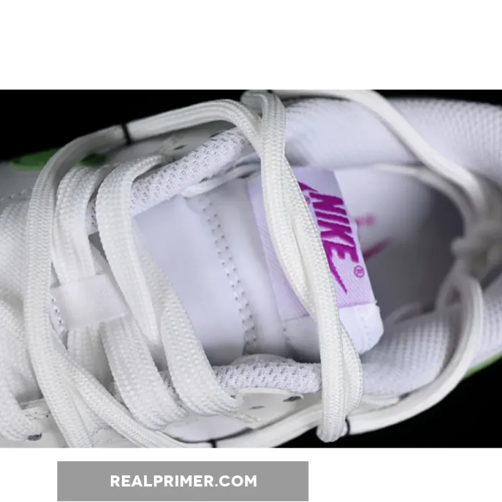 DUNK LOW SB WHITE/WHITE/STADIUM GREEN/FUCHSIA DREAM FD9922-151