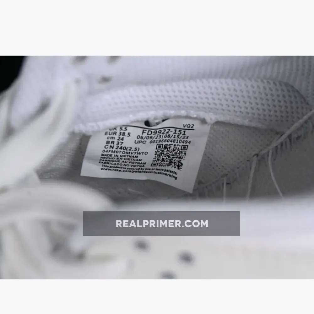 DUNK LOW SB WHITE/WHITE/STADIUM GREEN/FUCHSIA DREAM FD9922-151