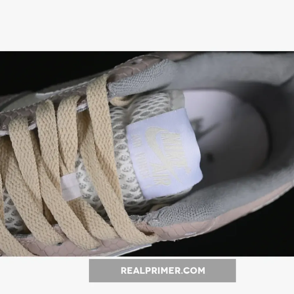 AIR FORCE 1 07 LOW SUMMIT WHITE/SUMMIT WHITE/SAIL/WOLF GREY/WHITE DX2678-100