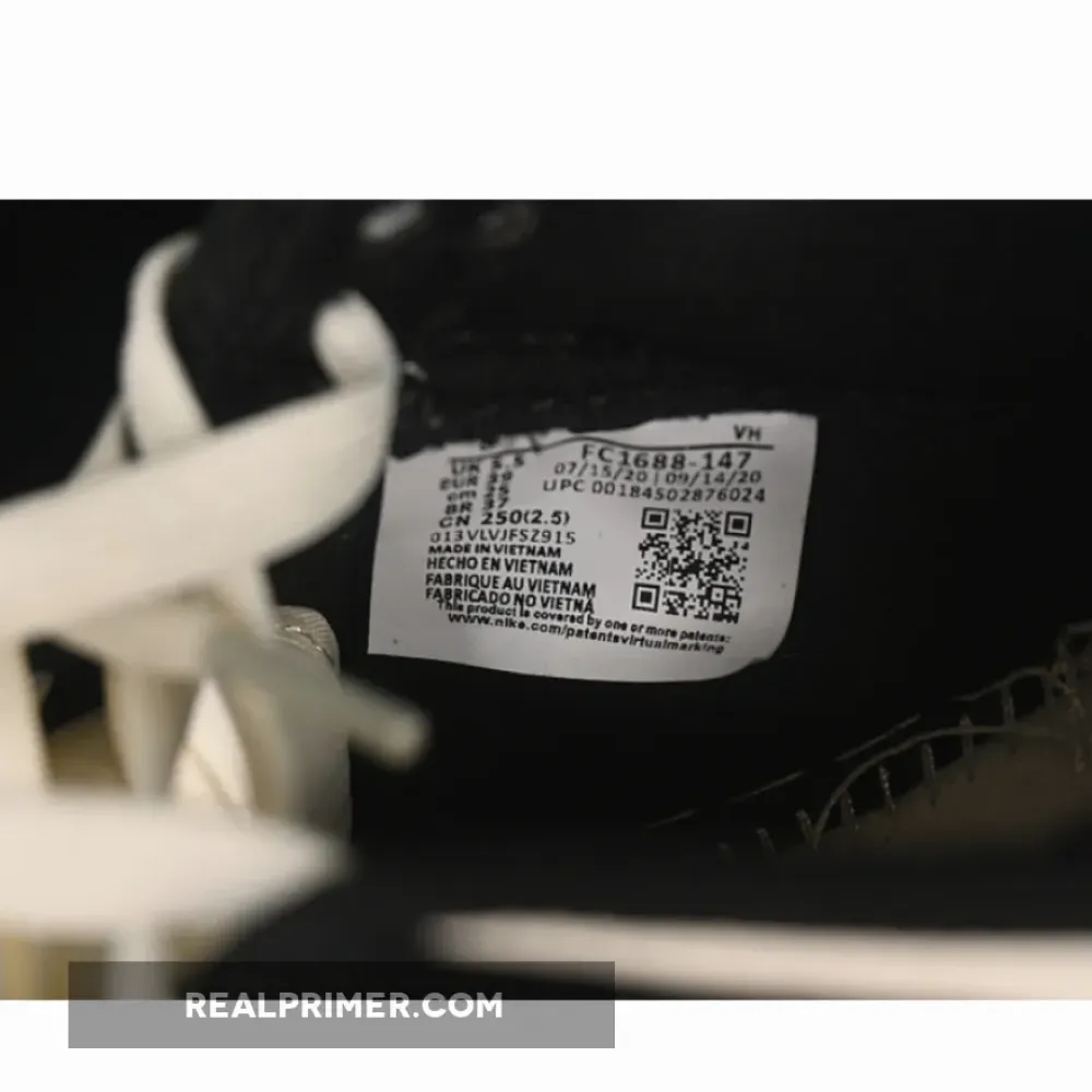 SB DUNK LOW L*V WHITE/BLACK/BROWN FC1688-147