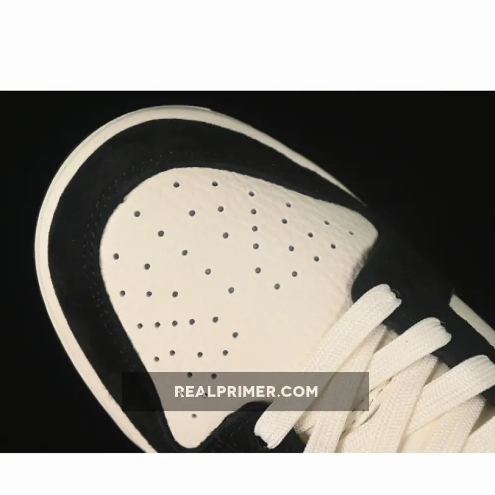 SB DUNK LOW L*V WHITE/BLACK/BROWN FC1688-147