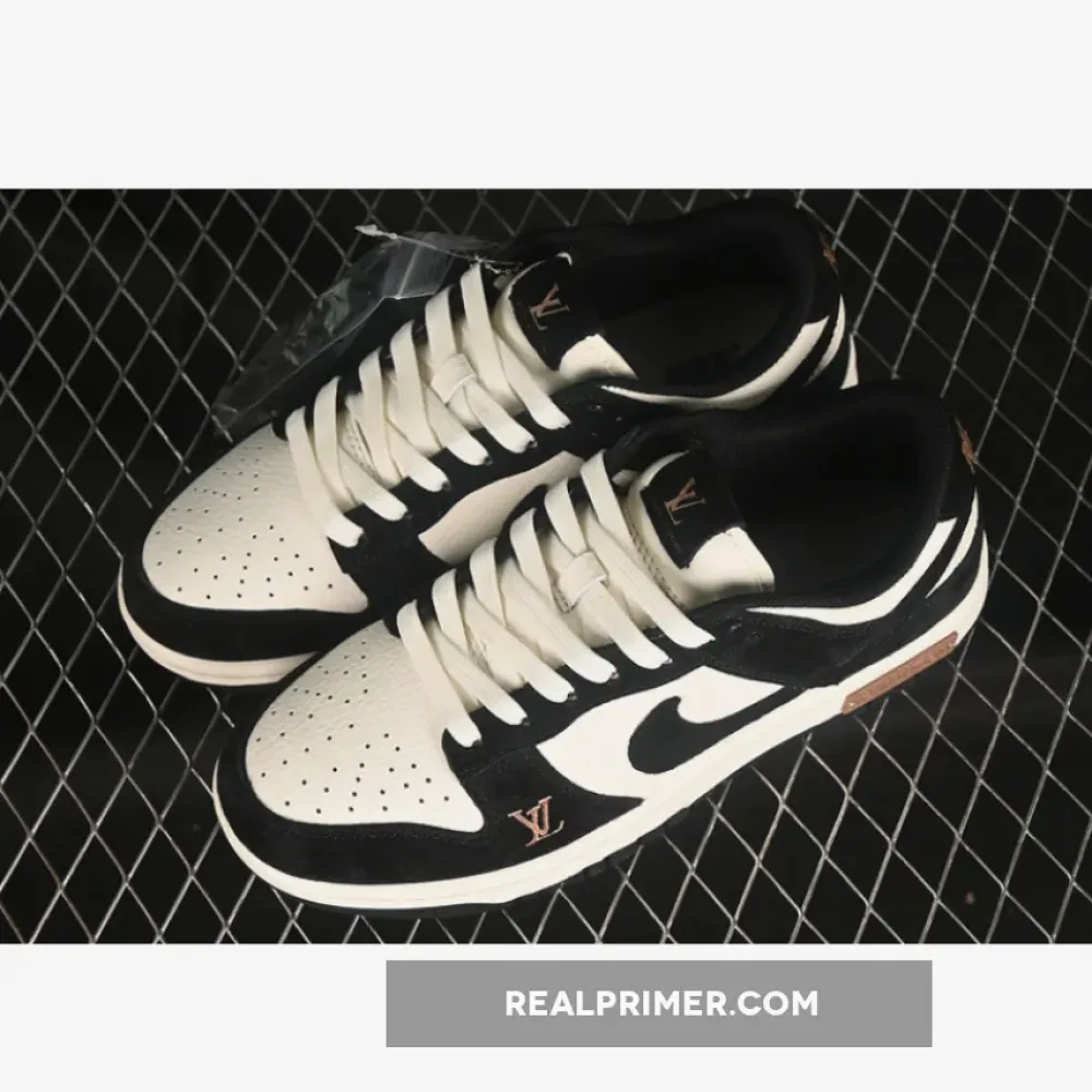 SB DUNK LOW L*V WHITE/BLACK/BROWN FC1688-147
